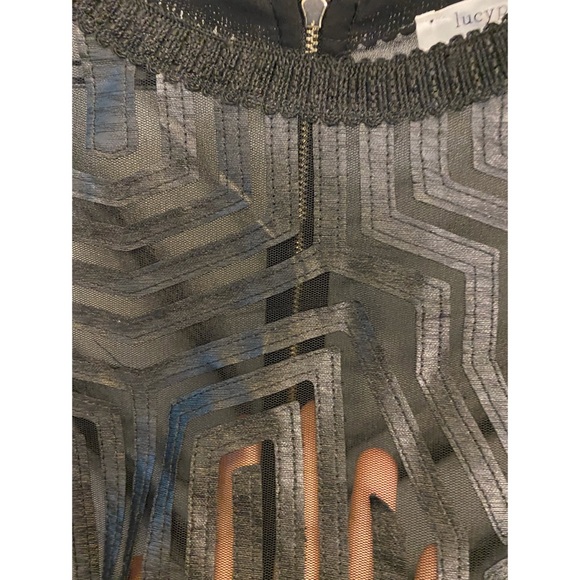 Classy black zip up blouse - Medium size - Picture 4 of 7